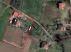 House with a big land plot in the suburb of Podgorica Golubovtsy with garden