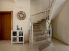 Three floors lux villa in Sutomore next to the sea in quiet place