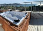 Beautiful 2 bedroom apartment in Bar with sea view, jacuzzi and sauna