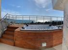 Beautiful 2 bedroom apartment in Bar with sea view, jacuzzi and sauna
