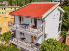 Villa in Dobra Voda 3 floors with sea view and with 3 entrances for tourists
