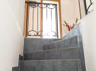 For sale a two-storey house 155 m2 with three bedrooms and garden