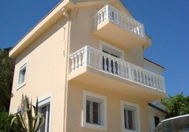 Three-storey house in Krasichi 120m from the sea with panoramic view