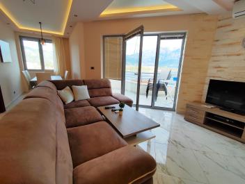 Lux flat in Durashevichi for sale with sea view and parking
