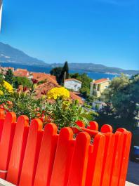 Big 3 rooms flat in Bijela, Herceg Novi with see view and parking