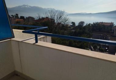 Apartment with 1 bedroom and 2 terraces in Baoshichi, Herceg Novi