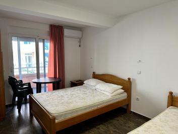 Three store mini hotel in Dobra Voda 13 rooms with sea view next to the beach