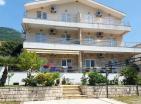 Flat in Herceg Novi in residential complex with pool 300 m from sea