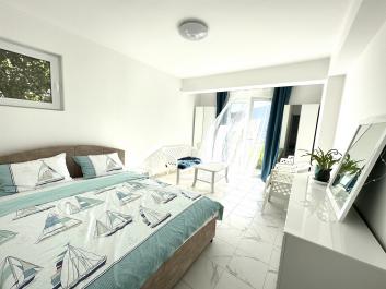 Flat 38 m2 with garden in Herceg Novi, Đenovići above Portonovi with sea view