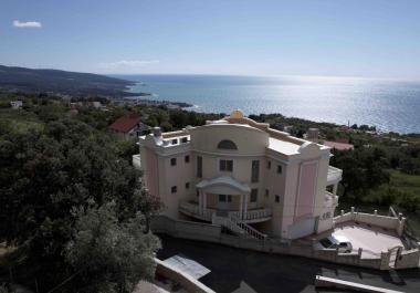 New italian style three-storey villa as mini hotel in Dobra Voda