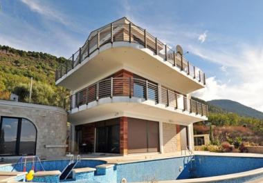 Lux family villa in Kotor 1 km from sea with pool and panoramic sea view