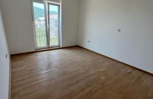 Spacious sea-view apartment in Budva, perfect holiday home