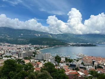Sea-view apartment 42 m2 in Budva, furnished next to the beaches