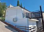 Small legalized house 105 m2 in Sutomore with sea view