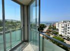 Sea view 3 bedrooms apartment in Bar, 200 m to beach and embankment