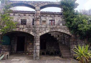 Charming historic stone house, ready for renovation, great price