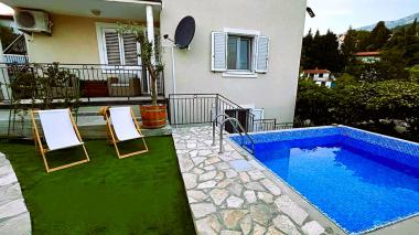 Sale of a ready-made businessм-luxurious 4 storey mini-hotel with sea view