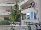 Stunning 2 bedroom apartment 60м2 in Petrovac center with terraces