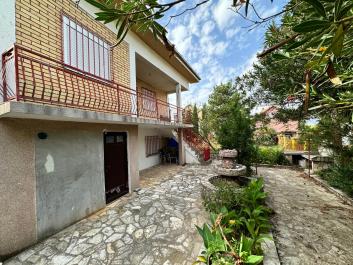 Small family 100 m2 house in Dobra Voda, Montenegro