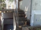 2 storey house 50 m2 in Sutomore for reconstruction 15 min from sea