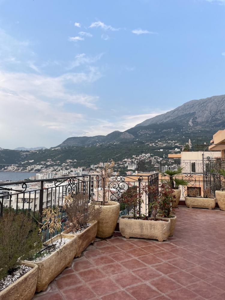 Luxurious seaside penthouse with breathtaking views in Dobra Voda