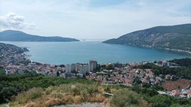 Seaview land plot 538 m2 in Herceg Novi