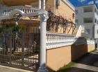 Exclusive 280 m2 dual-apartment villa in Sutomore