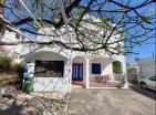 Spacious 4-bedroom house Sutomore, sea proximity