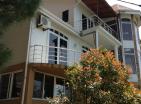 Luxurious 3-story house 355 m2 in Bar, Zelenij pojas near sea