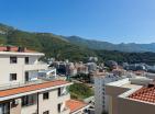 New seaside apartment 43 m2 in Becici with mountain view