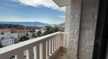 Stunning sea-view apartment in Tivat in new build at prime location