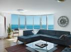 Stunning sea-view penthouse next to Old Town of Budva with pool access