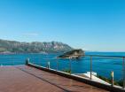 Stunning sea-view penthouse next to Old Town of Budva with pool access