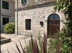 Flat 68m2 in a old stone house in Tivat, steps from water and PortoMontenegro