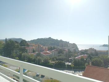 Stunning sea-view apartment with one bedroom in Petrovac just 10 minutes to sea