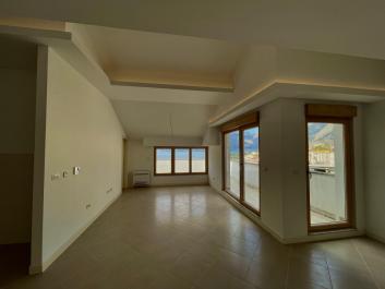 New seaview 60 m2 apartment in Dobrota with pool and terrace