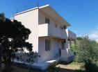 Spacious 175 m2 house in Radovići with 2 flats near Tivat