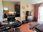 Sea view 36 m2 apartment in Petrovac with two balconies