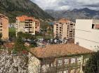 77 m2 flat in Kotor with two bedrooms just steps from the sea