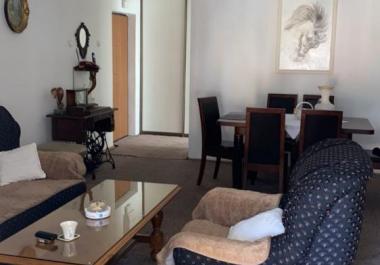 77 m2 flat in Kotor with two bedrooms just steps from the sea