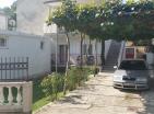 Flat in Igalo 86 m2 as a half of the house with a business space