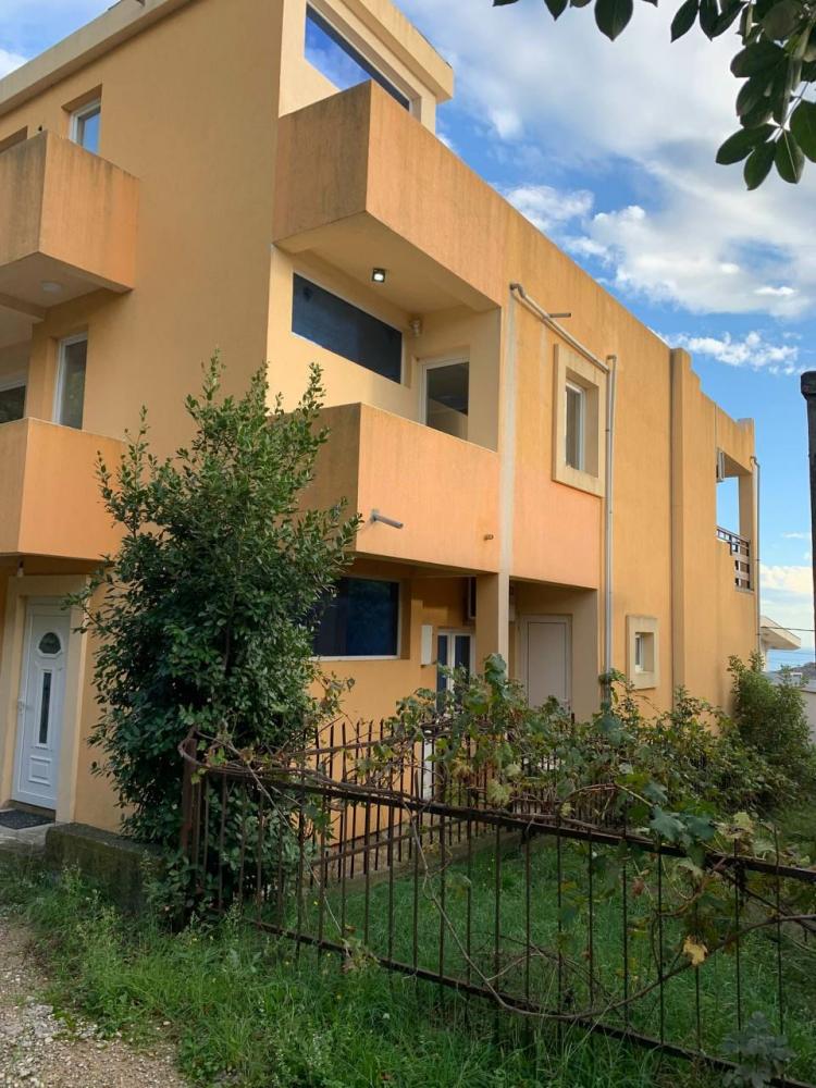 Stunning two-story 209 m2 home in Sutomore with unobstructed sea views