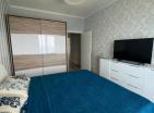 New luxury 86 m2 seaside apartment with 2 bedrooms, stunning views and pool