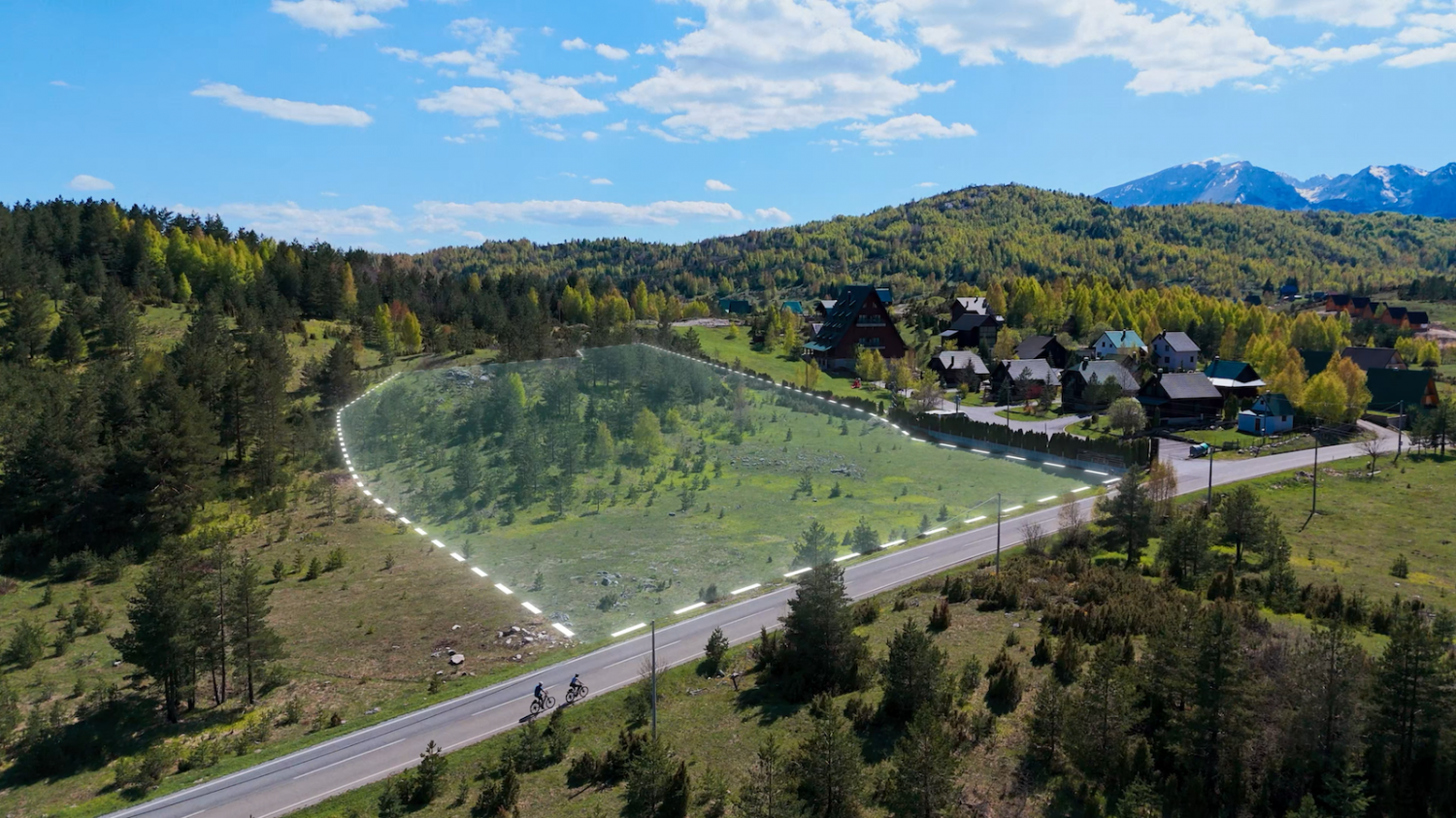 Elevated retreat 8300 m2 land plot : build your dream resort in Žabljak