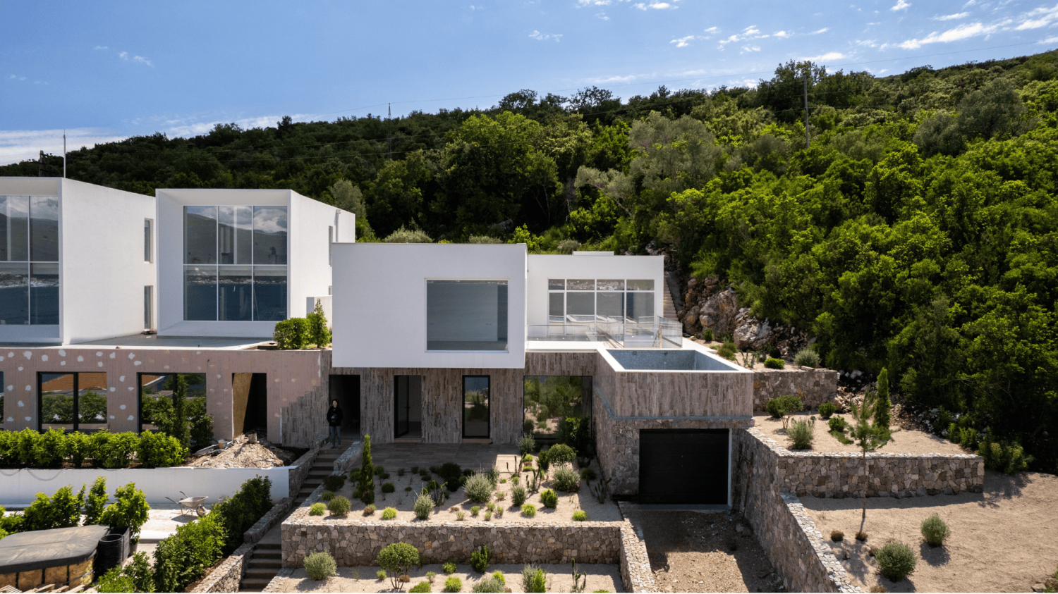 New luxury villa in Krašići, Tivat with panoramic sea views and pool