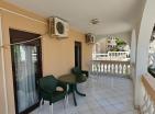 Sunny 34 m2 apartment in Petrovac with terrace just steps from the sea