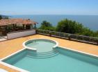 Apartment 240 m2 in Dobrie Vodi in complex with swimming pool