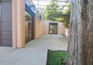 Charming 80m2 house in Sutomore 400 m from sea with expansion potential