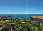 Modern seaside 65 m2 apartment in Dobra Voda with sea views and parking