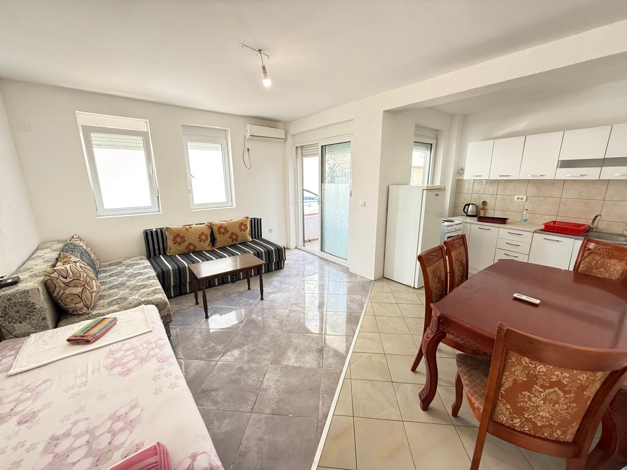 Affordable legaly clear 67 m2 apartment in Bar just 10 minutes from beach